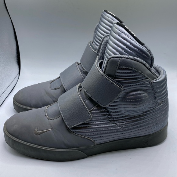 Nike Other - Nike Flystepper 2K3 Gray Metallic Quilted Leather Men's Sneaker Size 8